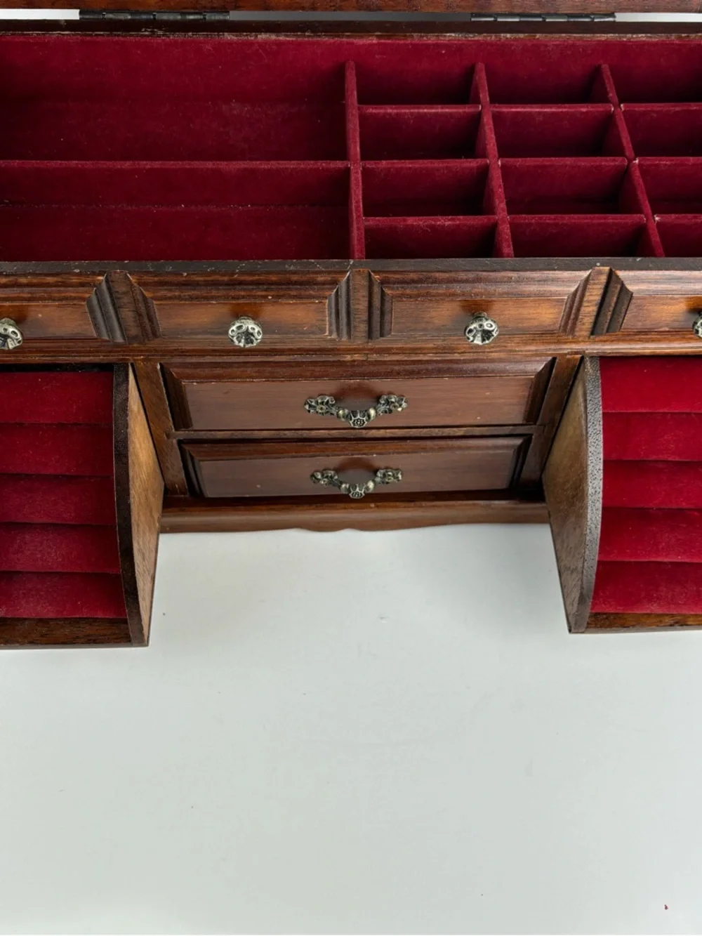 VTG- Dark Wood Jewelry Box/lift-top/ring drawers-dresser top storage/otganizer